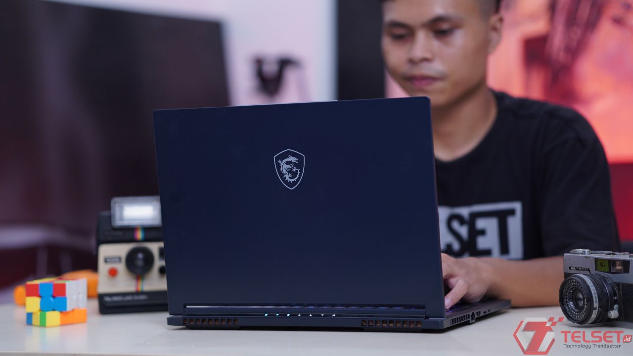 Review MSI Stealth 16 Studio 16 A13V