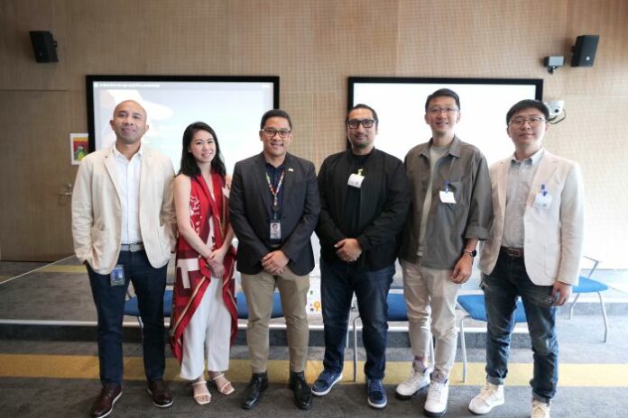Smartphone HP Layar Lipat Penelusuran Google YouTube