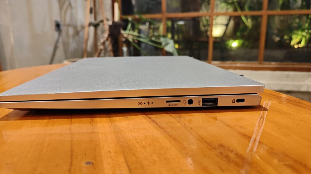 Acer Swift Go 14 AI (SFG14-73)