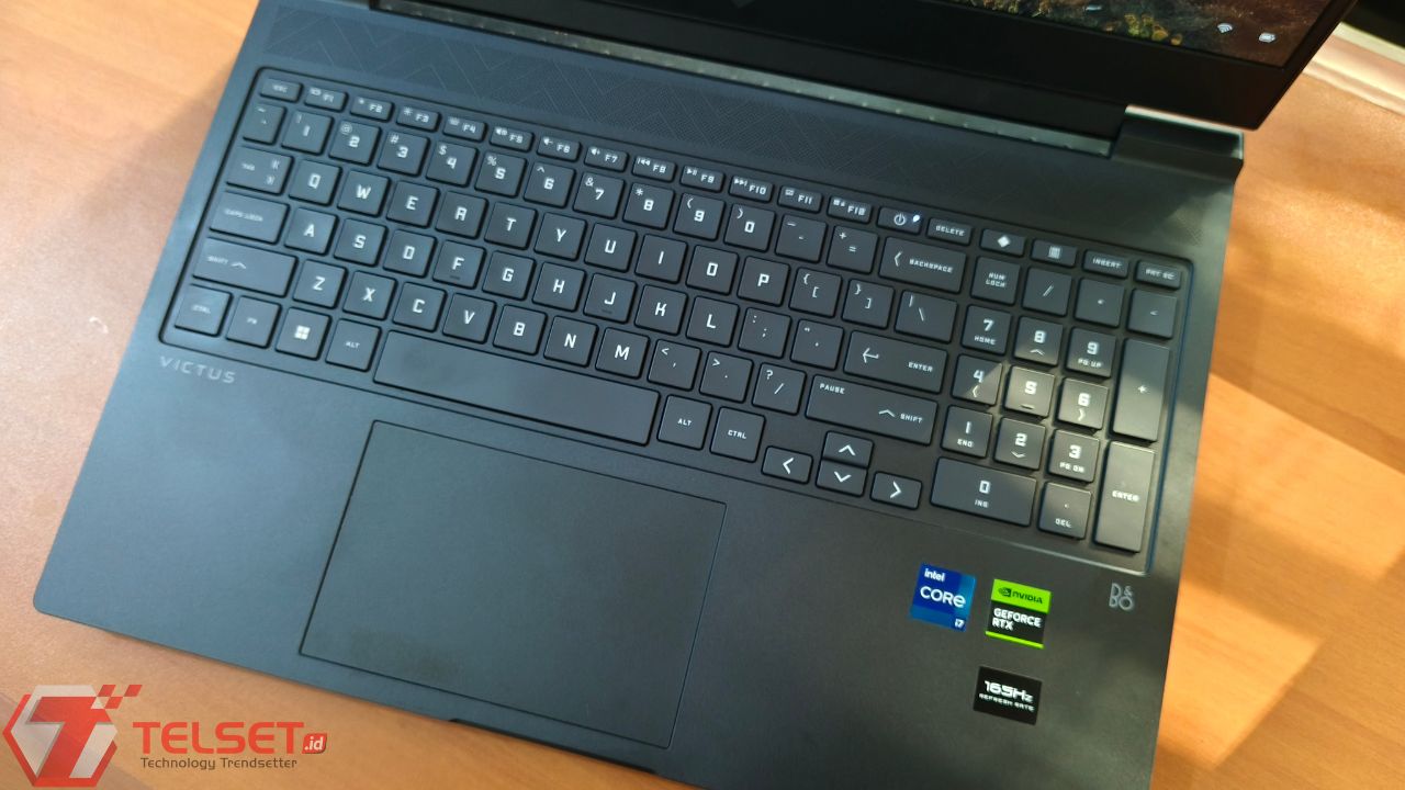 Review HP Victus 16 16-r0017TX 