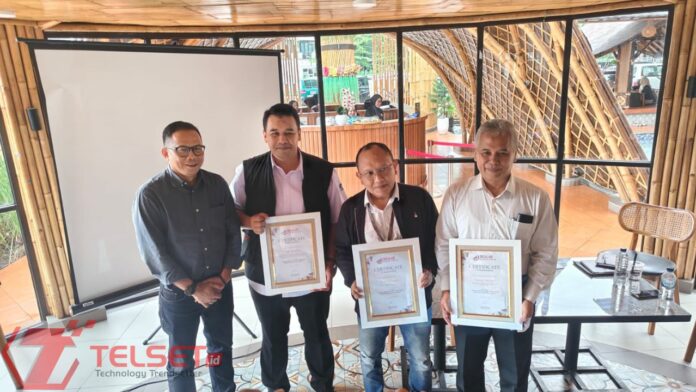 Lelang Frekuensi Internet Cepat Lelang Frekuensi Internet Cepat