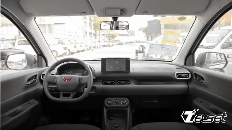 interior Wuling Hongguang EREV