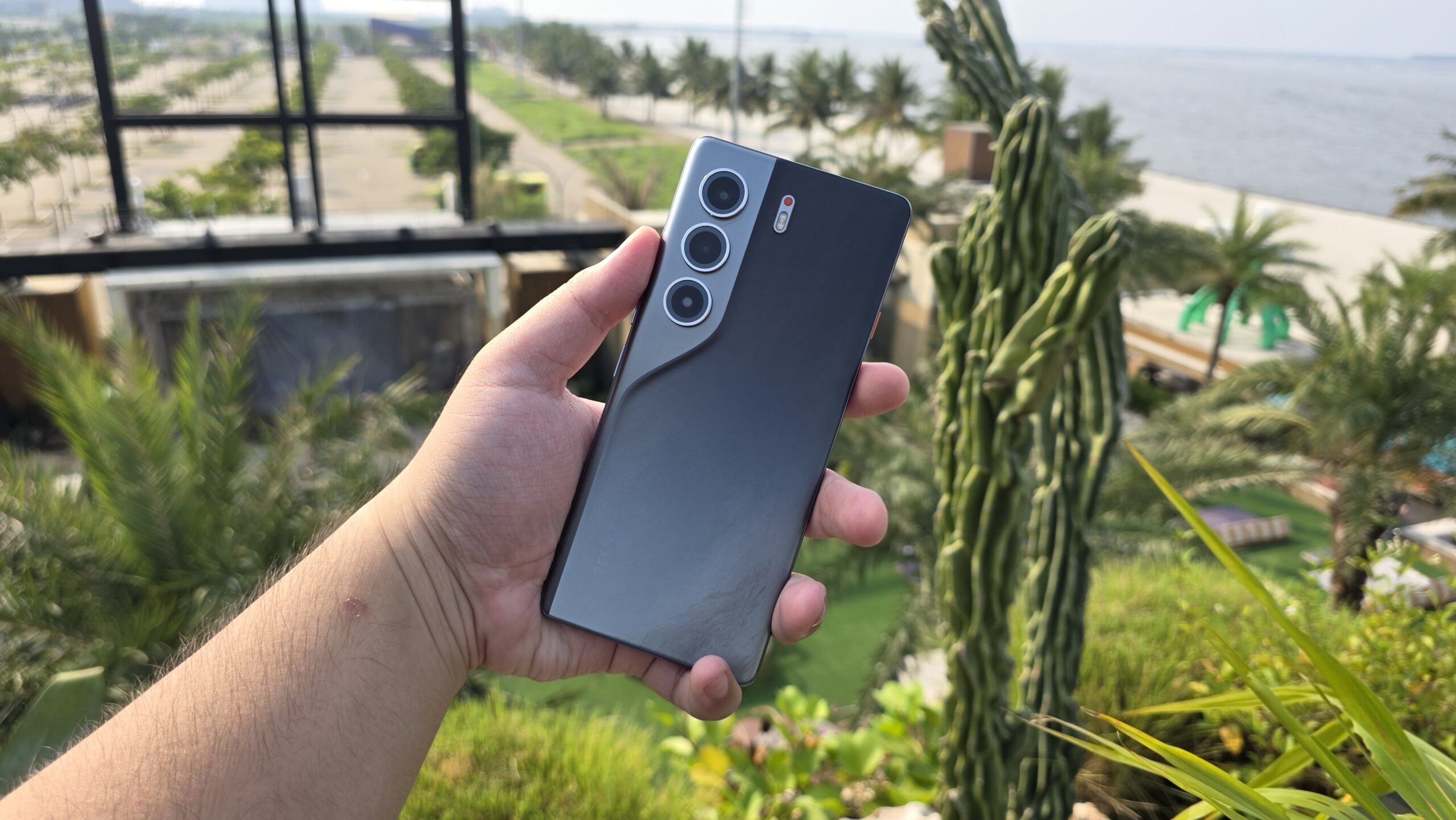 Content image for article: TECNO CAMON 40 Pro 5G Resmi Hadir di Indonesia, Bawa Fitur Fotografi dan Ketahanan Ekstrem