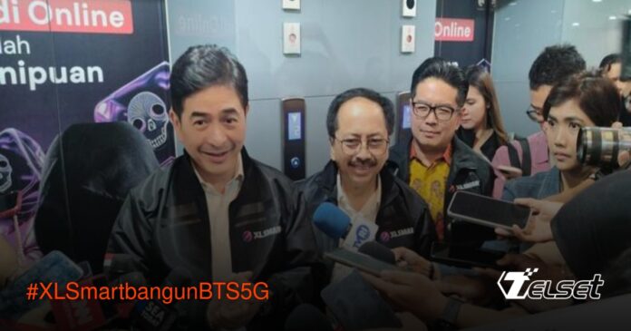 XLSmart Sanggupi Bangun 8.000 BTS 5G untuk Perluas Jangkauan Internet Presiden Komisaris XLSmart Arsjad Rasjid berbicara di Kantor Komdigi tentang proyek pembangunan BTS 5G