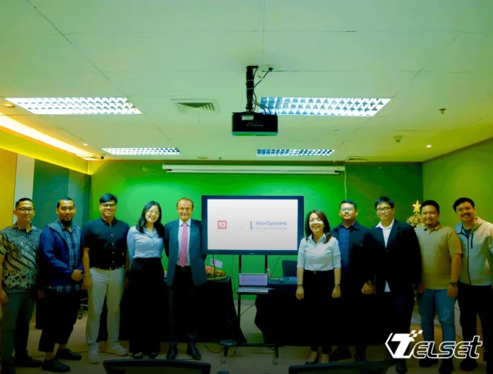 InterSystems dan ICS Compute Perkuat Interoperabilitas Data Kesehatan di Indonesia Ilustrasi digital healthcare dengan jaringan data terhubung antara rumah sakit, klinik, dan apotek