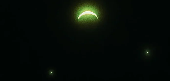 image-1747723581085-6242.webp Ilustrasi bintang HD 89389 memancarkan sinyal aneh di konstelasi Ursa Major