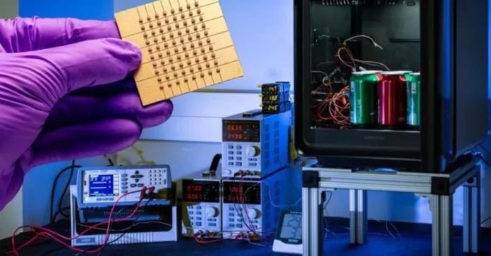 image-1747825661629-2274.webp Ilustrasi teknologi pendinginan termoelektrik tanpa refrigeran oleh Samsung dan APL
