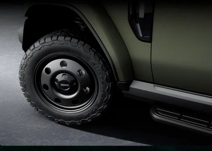 Desain Retro Chery iCar V23 dengan lampu bundar dan grille modular