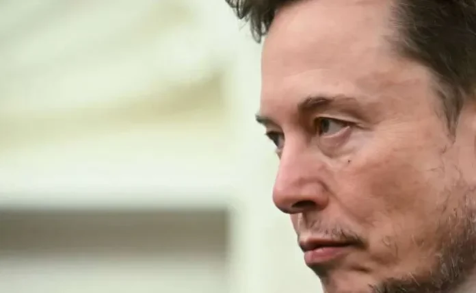 Elon Musk dan Donald Trump berdialog di Oval Office