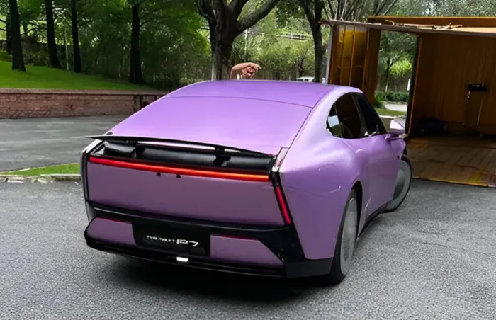 Xpeng P7 Generasi Baru Tampak Belakang