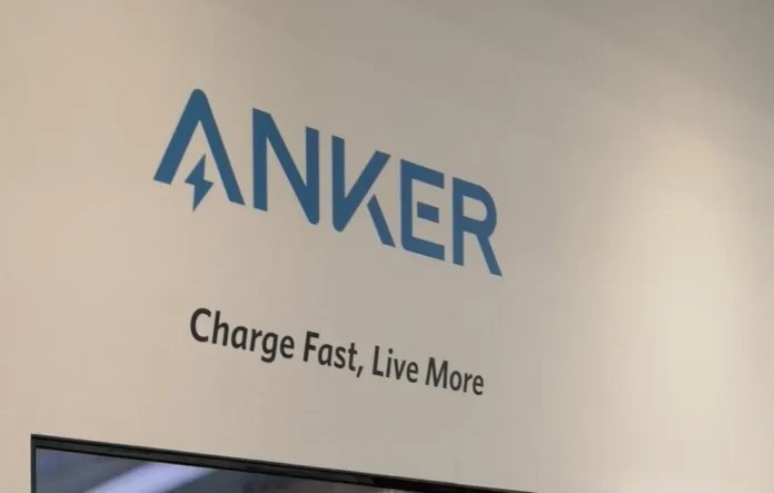 Booth Anker di pameran teknologi