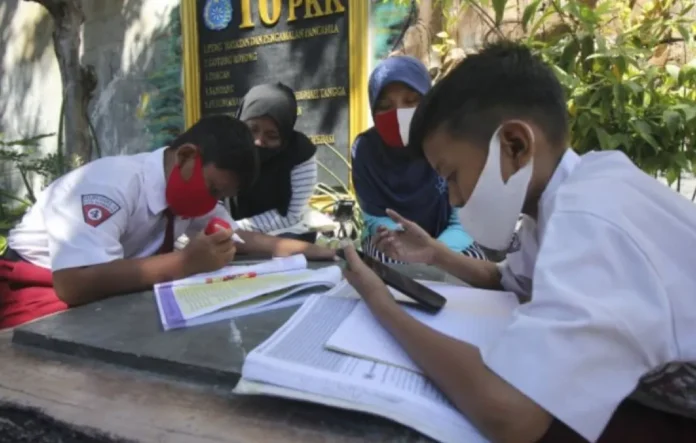 image-1751510153707-6685.webp 7 kiat hemat kuota internet tanpa mengganggu produktivitas