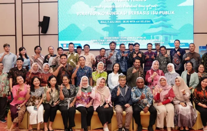 image-1751626005074-87.webp Pelatihan strategi komunikasi publik Kemkomdigi untuk ASN daerah