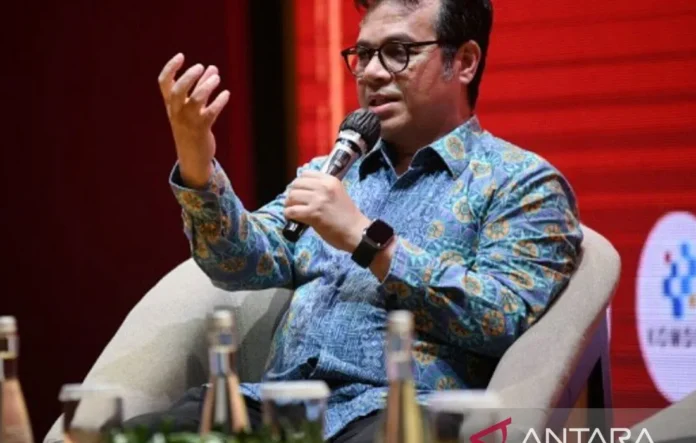 image-1753149121111-283.webp Wamenkomdigi sebut peta jalan jadi fondasi pemanfaatan AI secara etis