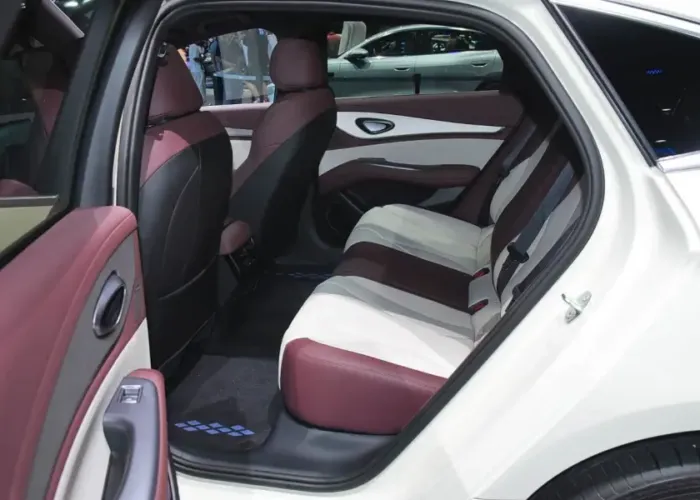 Tampilan Belakang BYD Seal 07 DM-i 2026