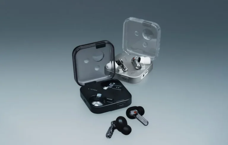 Nothing Ear (3) Resmi Hadir di Indonesia dengan Fitur Super Mic Nothing Ear (3) earbuds nirkabel resmi diluncurkan di Indonesia dengan fitur Super Mic dan desain transparan ikonik