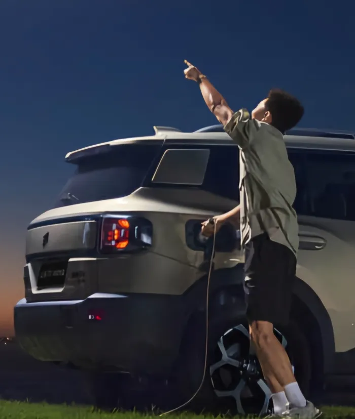 Konsol tengah Chery Jetour Shanhai T1 AWD dengan tombol fisik dan rotary knob