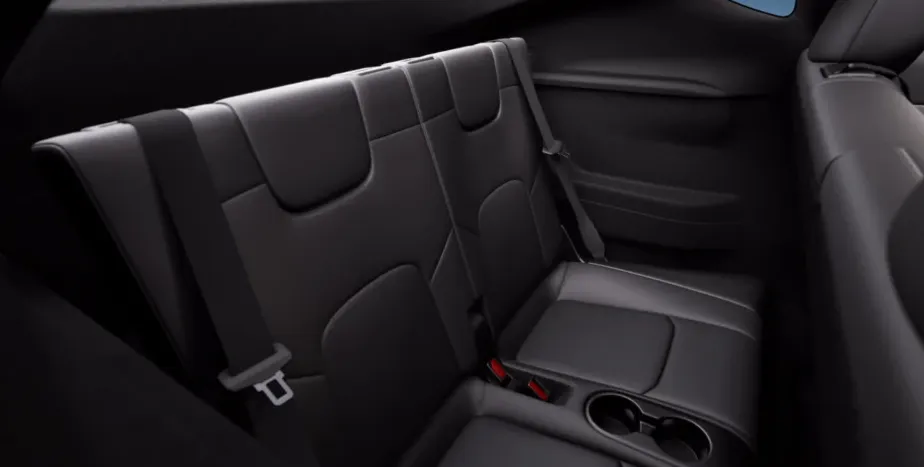 Tesla Model Y 2026 Interior
