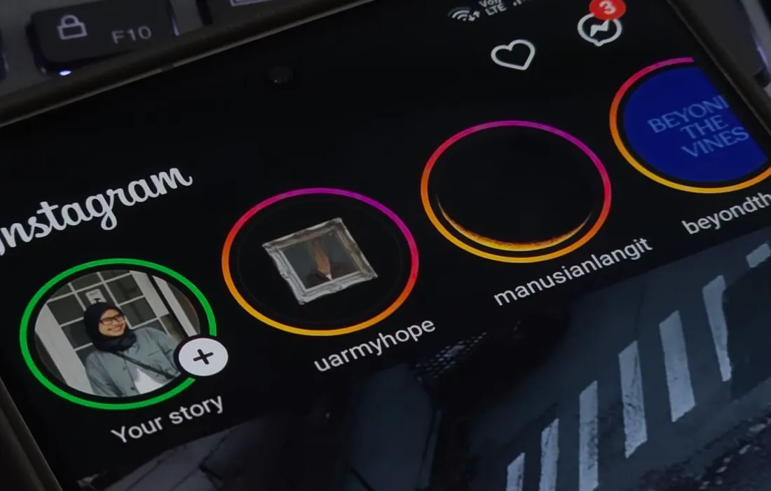 Ilustrasi Instagram Stories.
