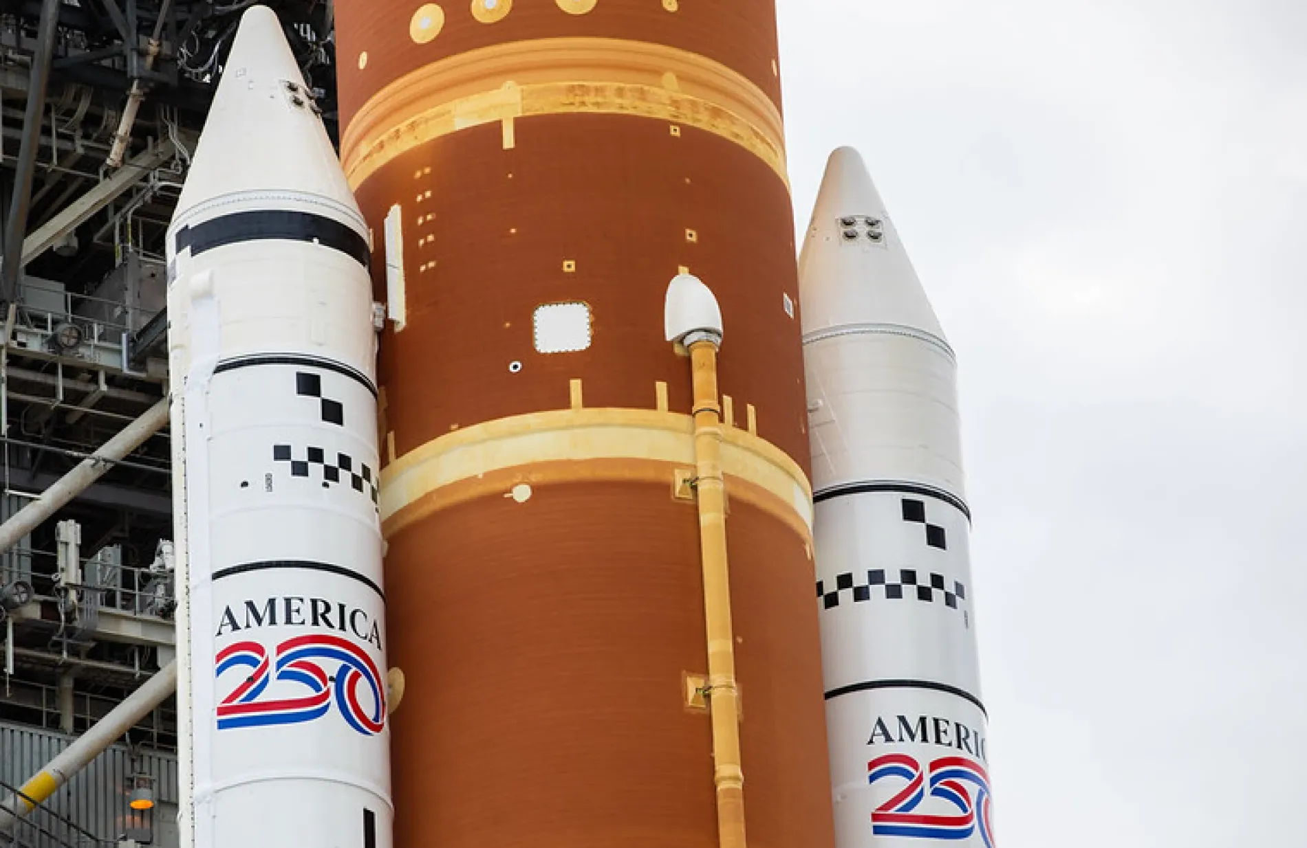 Artemis 2 SLS rocket traveling 4 miles to the launchpad for wet dress rehearsal at Kennedy Space Center in Cape Canaveral, Florida, on Jan. 17, 2026